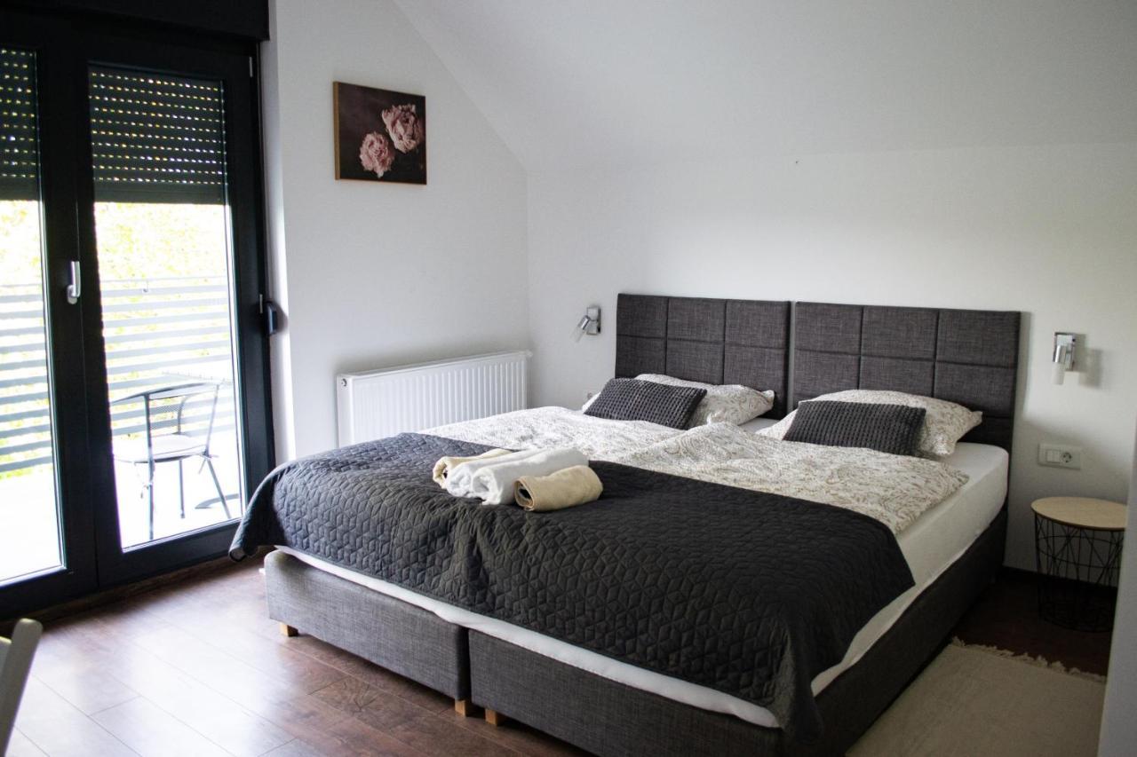 Kraljeva Hiza - Apartmani I Sobe Kralj สเวติ มาร์ติน นา มูรี ภายนอก รูปภาพ