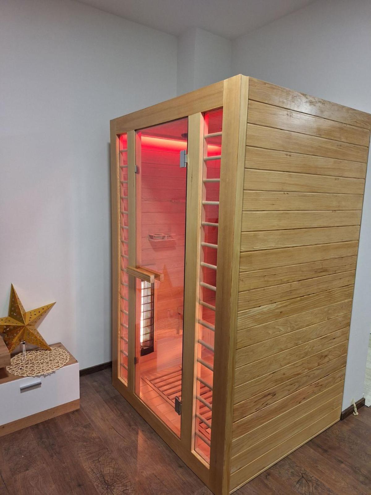 Kraljeva Hiza - Apartmani I Sobe Kralj สเวติ มาร์ติน นา มูรี ภายนอก รูปภาพ