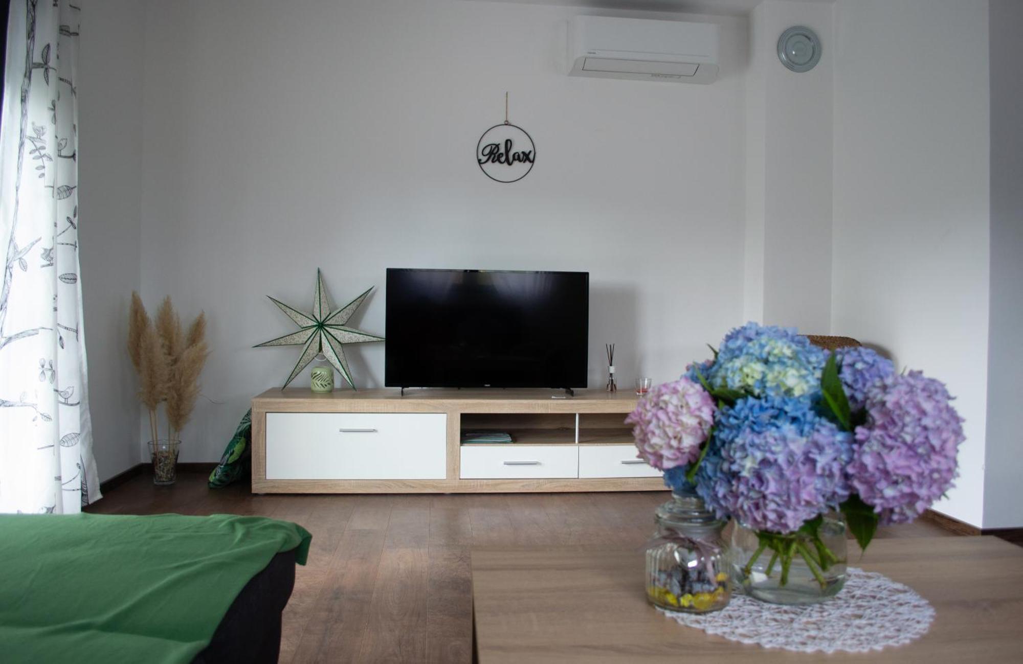 Kraljeva Hiza - Apartmani I Sobe Kralj สเวติ มาร์ติน นา มูรี ภายนอก รูปภาพ